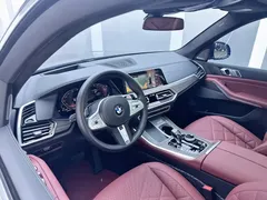 2022 BMW X5 40Li Premium M Sport Package, чёрный — фото 3