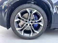 2022 BMW X5 40Li Premium M Sport Package, чёрный — фото 19