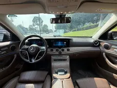 2022 Mercedes-Benz E-Class E 350 e L PHEV Sedan, чёрный — фото 13