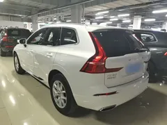 2021 Volvo XC60 4WD Luxury, белый — фото 5