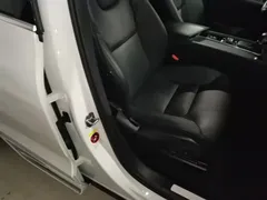 2021 Volvo XC60 4WD Luxury, белый — фото 25