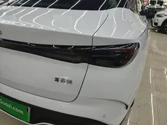 2024 BYD Seal 06 DM-i PHEV 120km Premium, белый — фото 8