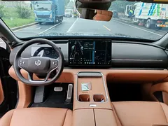 2026 Leapmotor D19 EREV 500 Premium 7-seat, чёрный — фото 5