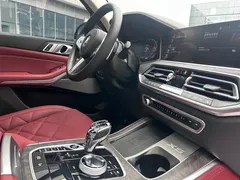 2022 BMW X5 30Li Premium M Sport Package, чёрный — фото 5