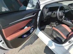 2023 Changan Eado PLUS 1.4T GDI DCT Premium, белый — фото 16