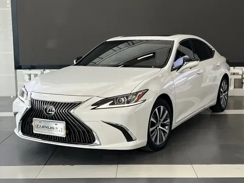 2021 Lexus ES 260