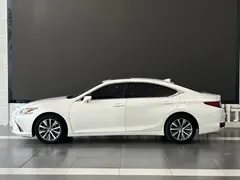 2021 Lexus ES 260, белый — фото 7