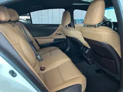 2021 Lexus ES 260, белый — фото 12