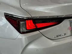 2021 Lexus ES 260, белый — фото 22