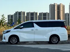 2021 Toyota Alphard Hybrid 2.5L Luxury, белый — фото 3
