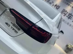 2022 Audi A4L 40 TFSI Fashion Dynamic, белый — фото 12