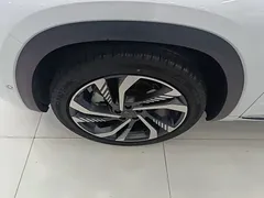 2021 Geely Monjaro 2.0TD DCT EVO 2WD Flagship, белый — фото 23