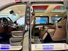 2022 Mercedes-Benz V-Class V 260 L Long Wheelbase Premium, чёрный — фото 8
