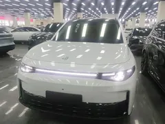 2024 Leapmotor C16 EREV 200 Premium, белый — фото 3