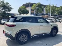 2025 BYD Yuan UP Smart Driving 401km Vitality, белый — фото 9