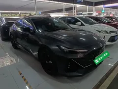 2023 Changan UNI-V iDD PHEV 1.5T 113km — фото 4