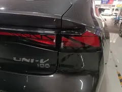 2023 Changan UNI-V iDD PHEV 1.5T 113km — фото 8