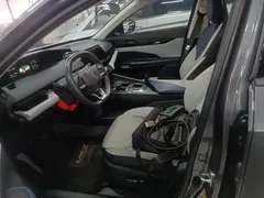 2023 Changan UNI-V iDD PHEV 1.5T 113km — фото 15
