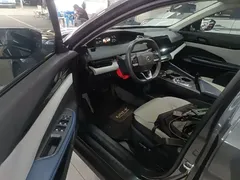 2023 Changan UNI-V iDD PHEV 1.5T 113km — фото 16