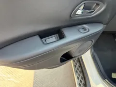 2020 Honda Vezel 1.5L CVT Luxury, белый — фото 15