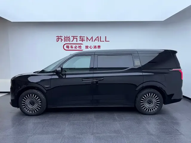2024 Zeekr 009 7-seat 4WD 108kWh