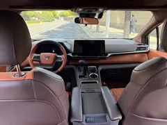2021 Toyota Sienna 2.5L Hybrid Luxury — фото 14