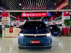 2024 Aito M7 1.5T Smart Driving 4WD Ultra 5-seat, синий — фото 2