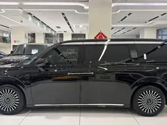 2024 Zeekr 009 6-Seat Executive 4WD 108kWh, чёрный — фото 6