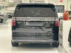 2024 Zeekr 009 6-Seat Executive 4WD 108kWh, чёрный — фото 7