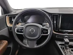 2021 Volvo XC60 4WD Luxury, синий — фото 11