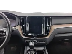 2021 Volvo XC60 4WD Luxury, синий — фото 12