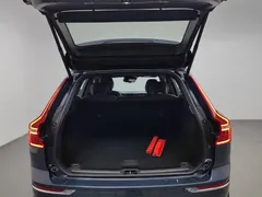 2021 Volvo XC60 4WD Luxury, синий — фото 16