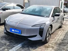 2025 Hongqi EH7 640 4WD — фото 1