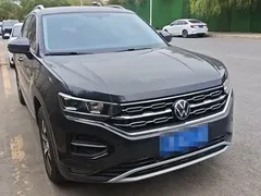 2022 Volkswagen Tayron 280TSI 2WD Luxury, чёрный — фото 3