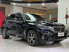 2022 BMW X5 40Li M Sport Package, чёрный — фото 3