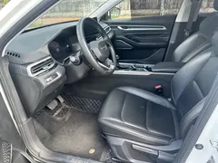 2022 Geely Emgrand 4th Gen 1.5L CVT Luxury, белый — фото 7