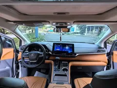 2021 Toyota Sienna 2.5L Hybrid Comfort — фото 8
