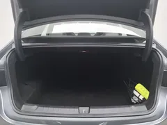 2024 BYD Qin PLUS Honor DM-i PHEV 55km Leading — фото 16