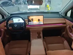 2024 Leapmotor C16 EV 520 Premium — фото 10