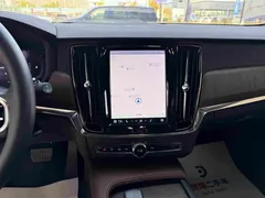 2023 Volvo V90 Cross Country B5 AWD — фото 10
