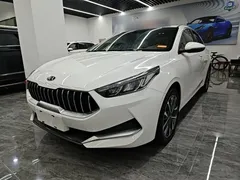 2021 Kia Cerato 1.5L CVT Fashion, белый — фото 1