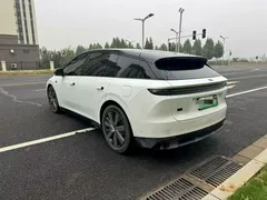2025 Li Auto i6 4WD Standard, белый — фото 7