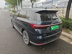 2022 BYD Song Max DM-i PHEV 105km Flagship, синий — фото 5