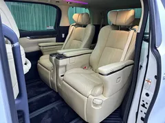 2021 Toyota Vellfire Hybrid 2.5L HV Premium, белый — фото 9