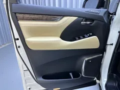 2021 Toyota Vellfire Hybrid 2.5L HV Premium, белый — фото 23