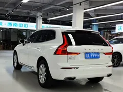2021 Volvo XC60 4WD Luxury, белый — фото 10