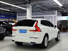 2021 Volvo XC60 4WD Luxury, белый — фото 12