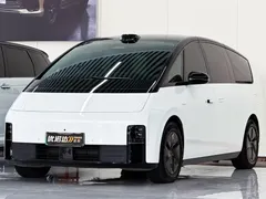 2024 Li Auto MEGA Ultra, белый — фото 1