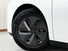 2024 Li Auto MEGA Ultra, белый — фото 6