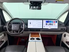 2024 Li Auto MEGA Ultra, белый — фото 10